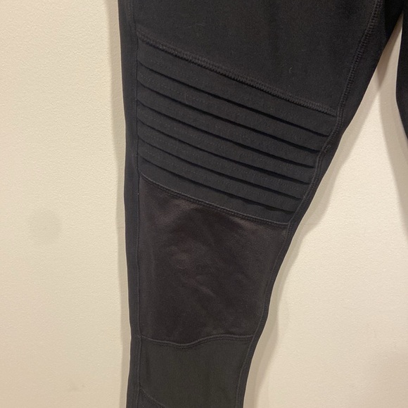 Black leggings - Picture 2 of 6